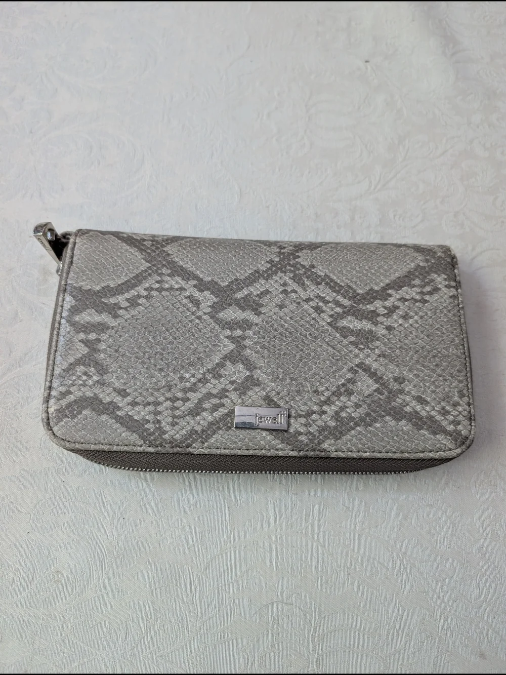 Jewell by Thirty-One Gray Women's Zip-Around Wallet Snake Animal Print Zipper